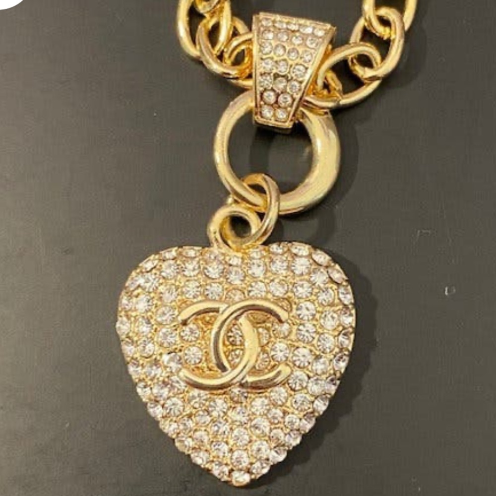 Meet your Posher, Britlin